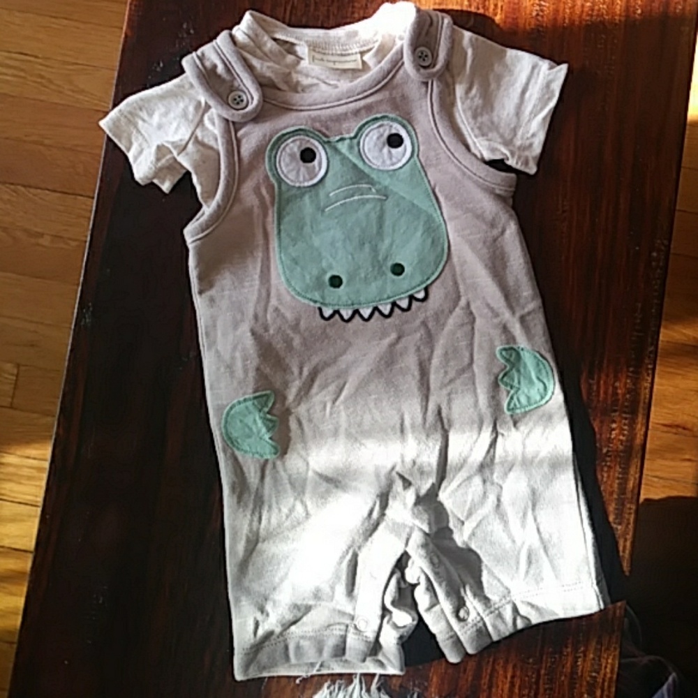 Baby boy set of romper and t-shirt